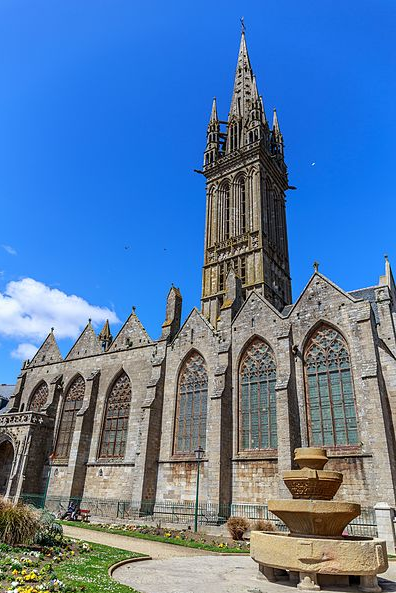 Les enclos paroissiaux de Bretagne